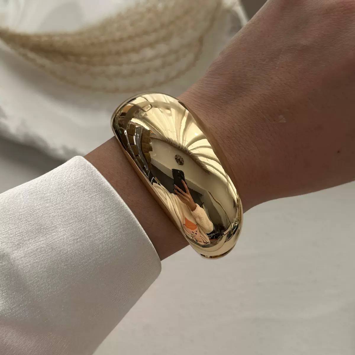 bangle