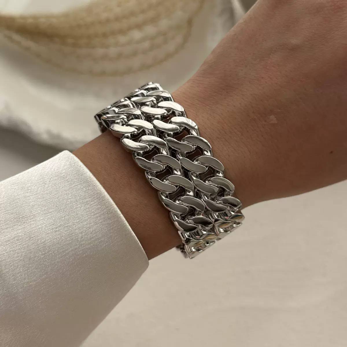 bangle
