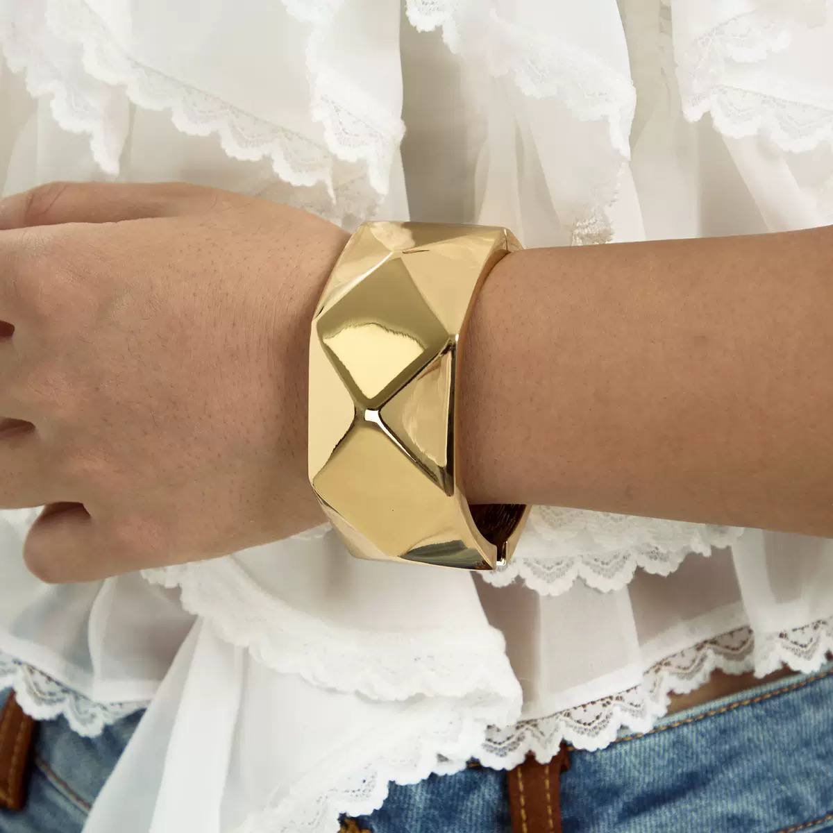 bangle