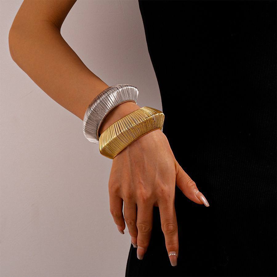 bangle