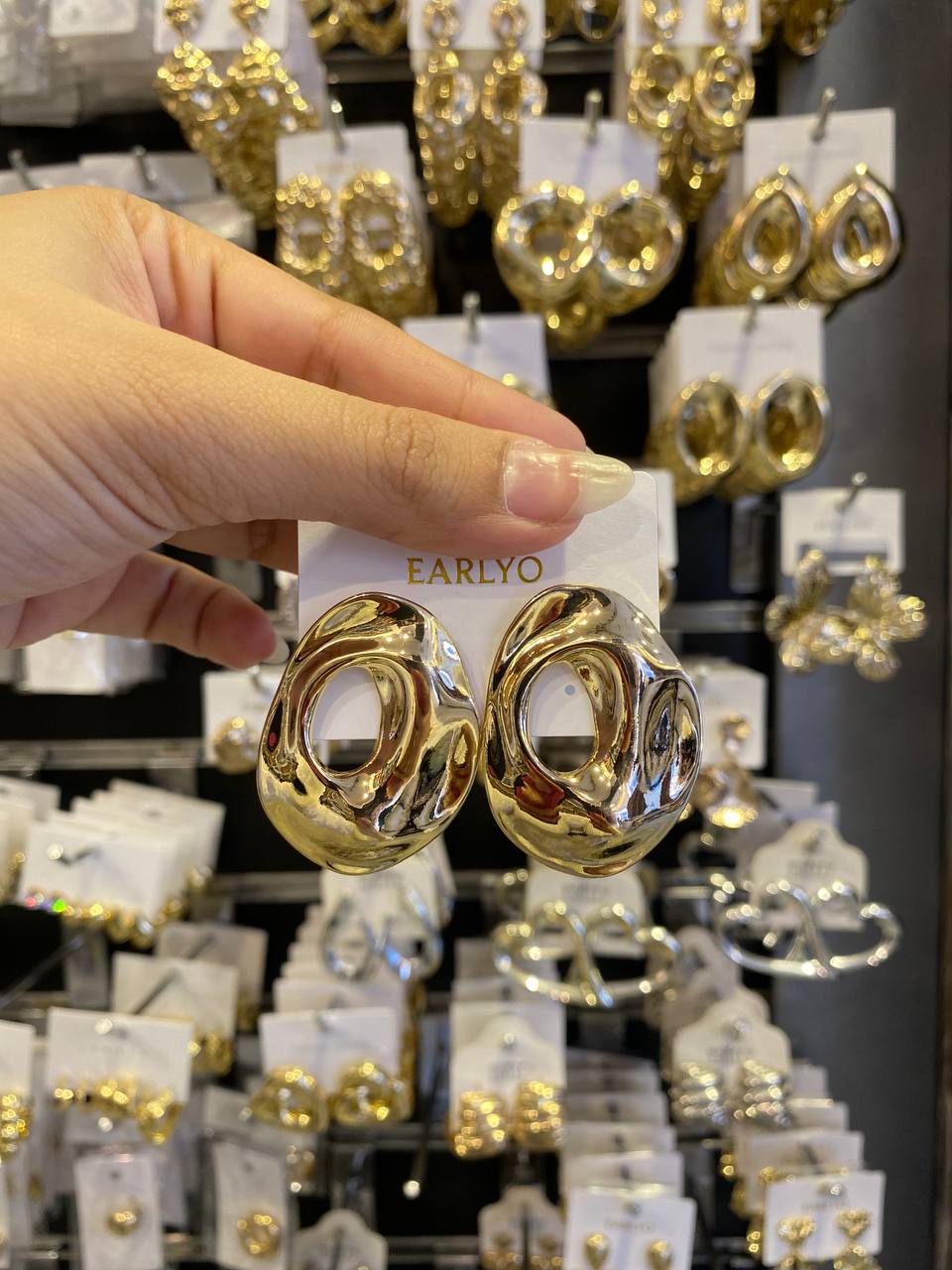 earrings
